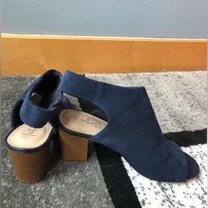 Clarks Deva Bell Sling Open Toe Heels Size 8.5